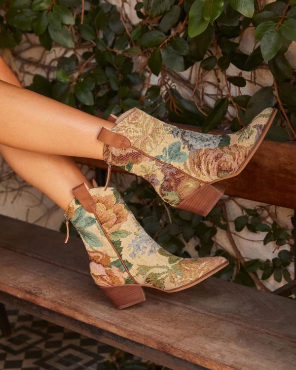 Brightwear.shop89f392aedc 1